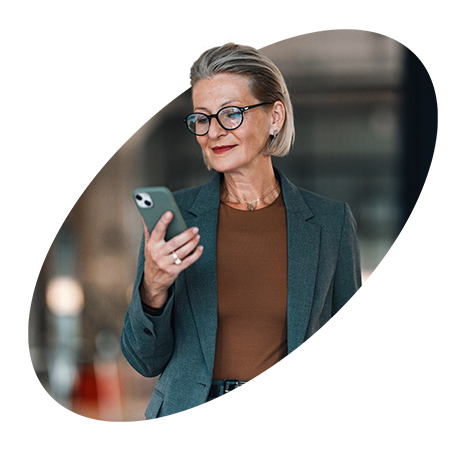03 People-Woman-Glasses-phone