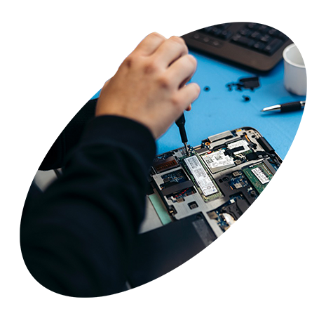 09 Tech-Repair-Laptop
